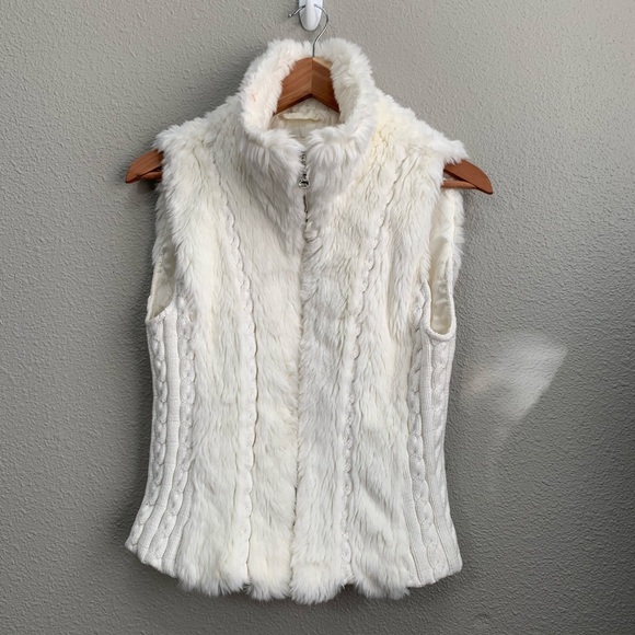 Guess Jackets & Blazers - Guess faux fur sweater white zip up vest